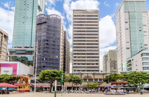 Centro Apartment | 2BR Full apt Beachfront Ese0102