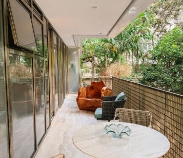 Leblon Apartment | 2BR Heart of Leblon with Balcony, Renovated Gem