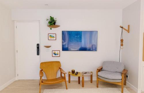 Leblon Apartment | 2BR Heart of Leblon with Balcony, Renovated Gem