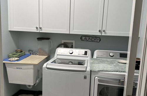 Heritage Pines House | 2BR in desirable 55+ Golf community close to the Gulf beaches & Tampa