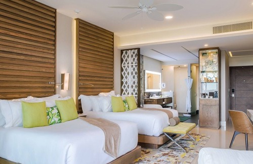 Puerto Juarez Resort | ✩ 2BR Luxury Retreat ✩ Beachfront ✩ Private Terrace ✩