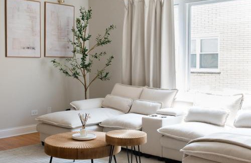 O'Hare Apartment | 2BR Near OHare and Transit Newly Furnished Modern