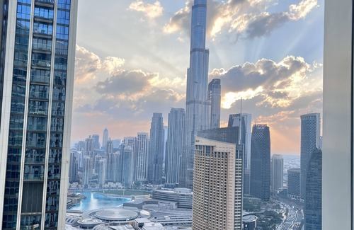 Ras Al Khor Industrial Area Apartment | 2BR on 44th Floor, Burj View, Walk to Dubai Mall