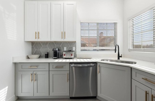 North Scottsdale Apartment | 2BR Resort Living: Gym, Pool & Sports Courts!