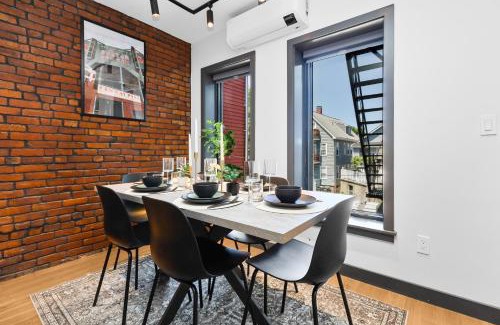 Somerville Apartment | 2BR2Bth 2 Parking Spaces,TD Garden,MIT,Harvard,BOS