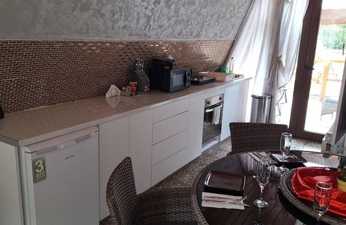 Bran Cabin | 2brcabin-fireplace-hottub-sauna-skiresort