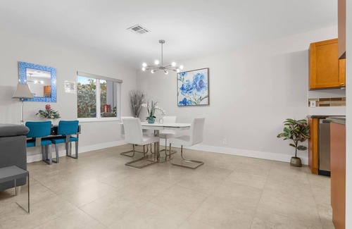 Coral Ridge Apartment | 2MI from Beach + Heated Pool + Grill