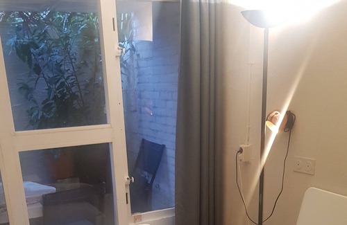 Duivendrecht House | 2mx4m room near metro to go to ziggo