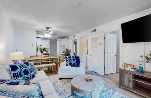 Palmetto Dunes Condo | 2nd floor Coastal Condo, pool, tennis and close to beach