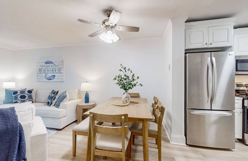 Palmetto Dunes Condo | 2nd floor Coastal Condo, pool, tennis and close to beach