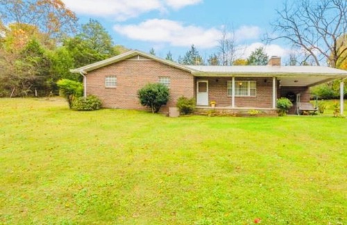New Tazewell House | 3-Bdrm Home on Large Property at Norris Lake. Pet Friendly!