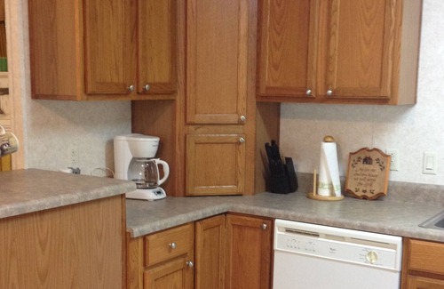 Tumbling Shoals House | 3 Bed/ 2 Bath About a Mile from Old Hwy. 25 Boat Ramp