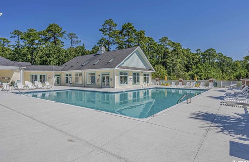 Garden City House | 3 bed 2 bath Condo, 1 mile to Beach, Sleeps 8 2X Pools, Golf, Gym, Elevator