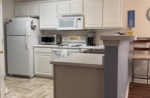 Pawleys Island Condo | 3 bed- 3 bath Corner unit- 1st floor- no stairs! Brand new pickle ball court!