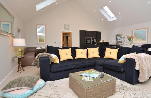 Higher Walton House | 3 Bed in Balderstone 64911