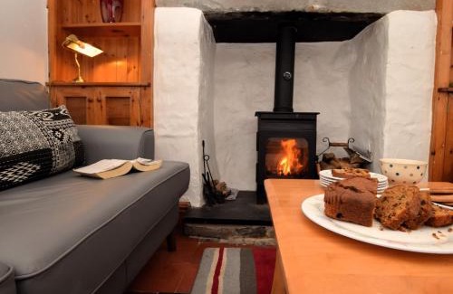 Llanbedr-y-cennin House | 3 Bed in Conwy 85844