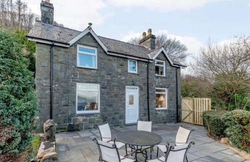 Llanbedr-y-cennin House | 3 Bed in Conwy 85844