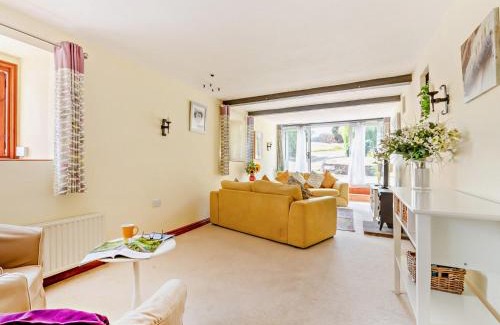 Fiddington House | 3 Bed in West Quantoxhead 96235