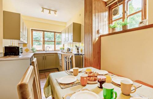 Fiddington House | 3 Bed in West Quantoxhead 96235