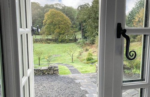 Newby Bridge Cottage | 3 bedroom accommodation in Bowness on Windermere
