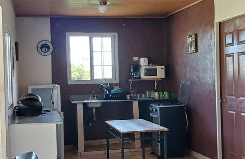 El Palmar House | 3 bedroom, 1 bath home with pool access, 10 minutes from the beach.