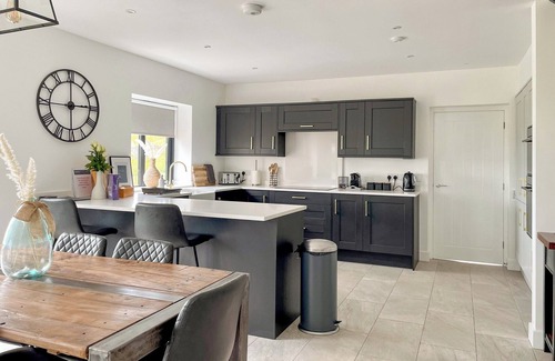 Dilhorne Cottage | 3 bedroom accommodation in Kingsley Moor, near Stoke-on-Trent
