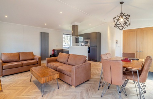 Woolverstone Cabin | 3 bedroom accommodation in Woolverstone, Ipswich