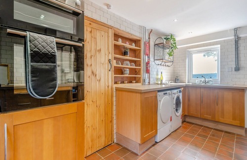 Port Talbot Cottage | 3 bedroom accommodation in Cwmavon, near Swansea