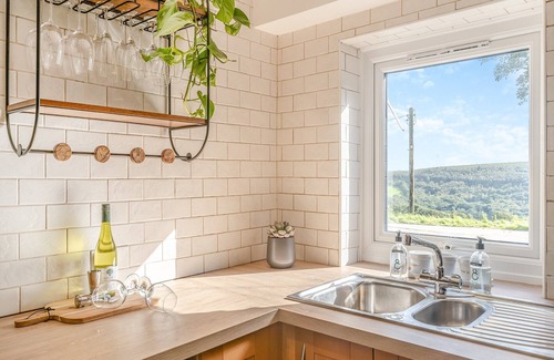 Port Talbot Cottage | 3 bedroom accommodation in Cwmavon, near Swansea