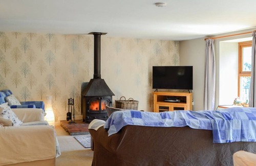 Llandyssiliogogo Cottage | 3 bedroom accommodation in Llwyndafydd, near Llandysul