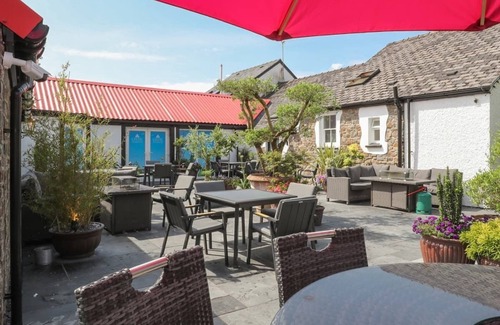 Narberth Ski Chalet | 3 bedroom accommodation in Narberth