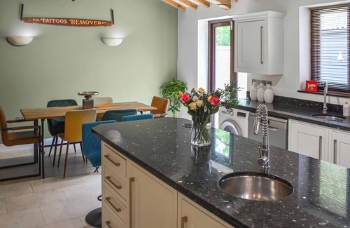 Dunston Cottage | 3 bedroom accommodation in Dunston