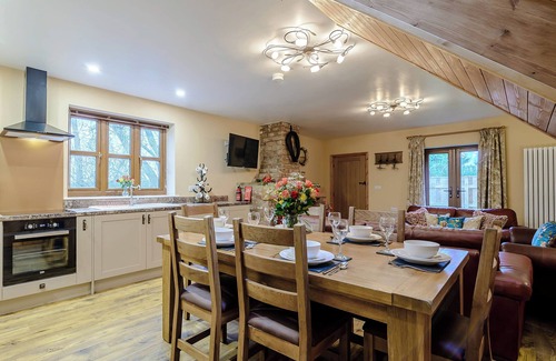 Arnold Cottage | 3 bedroom accommodation in Brandesburton, near Driffield