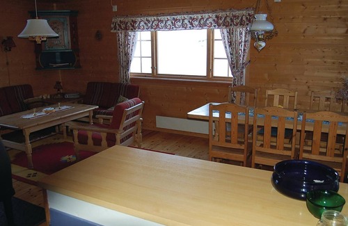 Hol House | 3 bedroom accommodation in Hovet