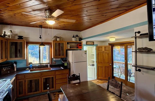 Bisbee Cabin | 3-bedroom cabin in Old Bisbee