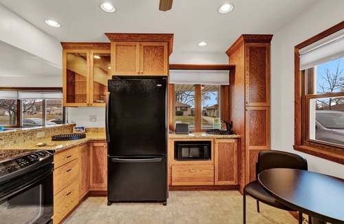 Milwaukee House | 3 Bedroom, cozy house in Milwaukee near airport