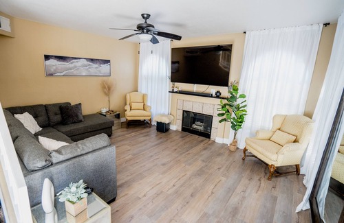 Silverado Ranch House | 3 bedroom furnished townhome