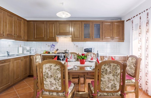 Loborika Apartment | 3 bedroom gorgeous apartment in Pula