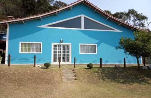 Pinhalzinho House | 3 BEDROOM HOUSE, 4X9 METER POOL, ORCHARD, PLAYGROUND, FIREPLACE AND GAMES ROOM