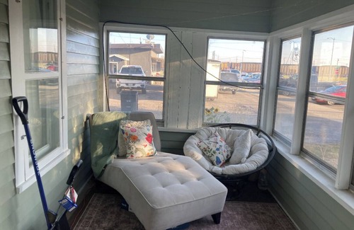 Laurel House | 3-bedroom house in Laurel with AC,conveniently located, parking, and more