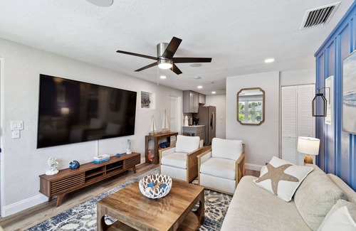 Ormond Ocean Gard House | 3-bedroom house in welcoming Ormond Beach walking distance from the beach