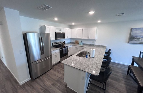 Spring Hill House | 3-bedroom house in Spring Hill with game room!