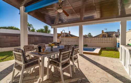 Salteras House | 3 Bedroom Nice Home In Salteras