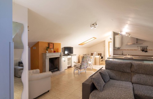 Alava Apartment | 3 bedroom penthouse for 6 people
