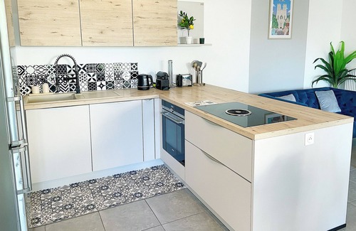 Coutures House | 3 bedroom townhouse with garden, terrace and private parking