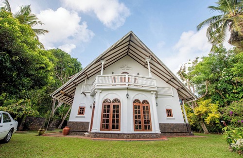Hikkaduwa Villa | 3-bedroom villa in marvelous Hikkaduwa with AC, 300m away from the beach