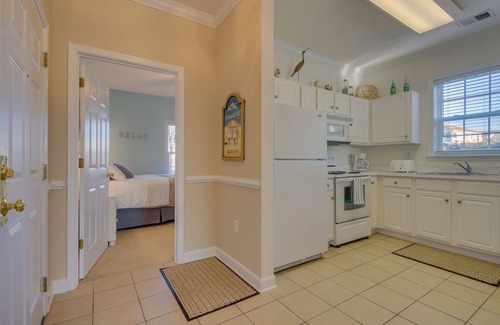 North Myrtle Beach Condo | 3 BR 2 BA Resort Villa 1st Floor pet-friendly no stairs, on the golf course