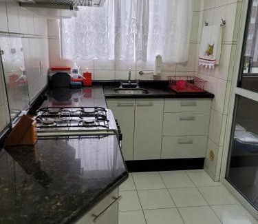 Andorinha Apartment | 3 dorms com vista a 250 mts do mar no centro da Meia Praia Itapema