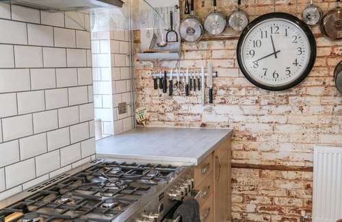 Minehead Cottage | 3 ELM COTTAGE, family friendly, luxury holiday cottage in Carhampton