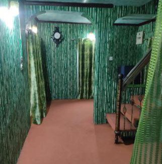 Srinagar House | 3 KMS TO DAL LAKE 2BR IN A RESIDENTIAL HOME